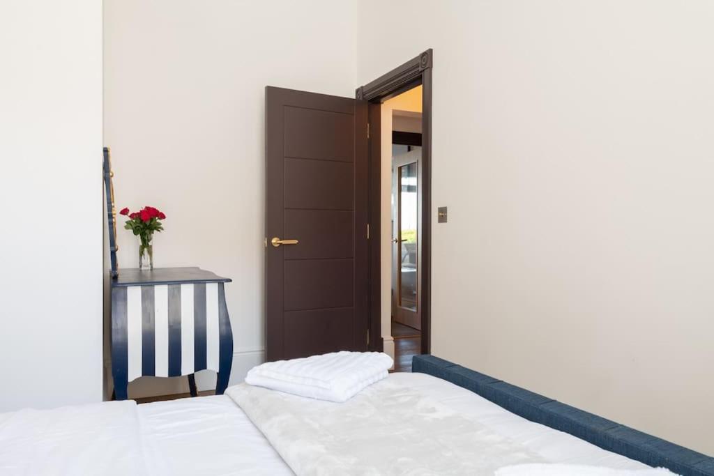 Stylish Beachfront Bolthole With Stunning Sea Views And Luxury Touches Herne Bay Exteriér fotografie