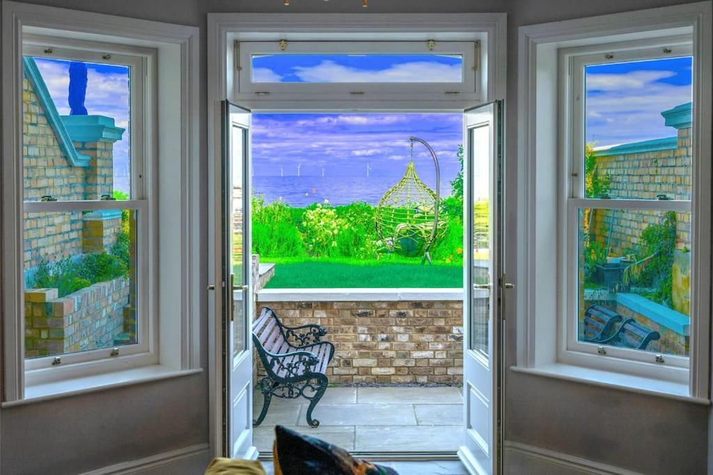 Stylish Beachfront Bolthole With Stunning Sea Views And Luxury Touches Herne Bay Exteriér fotografie
