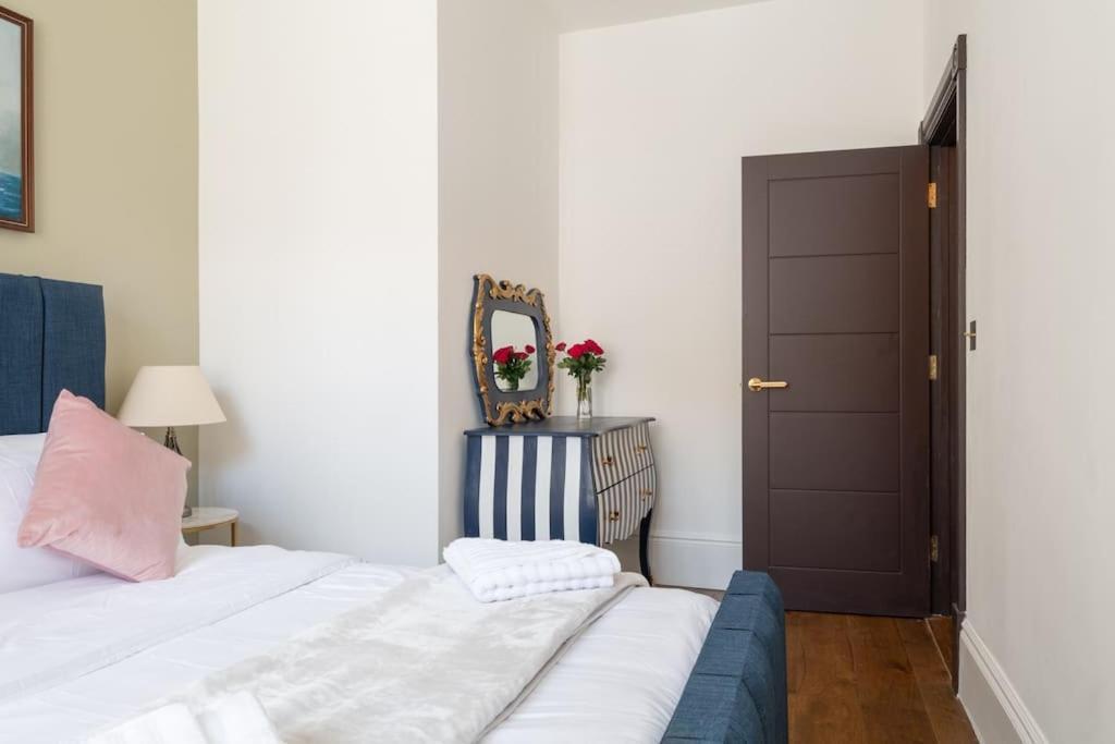 Stylish Beachfront Bolthole With Stunning Sea Views And Luxury Touches Herne Bay Exteriér fotografie