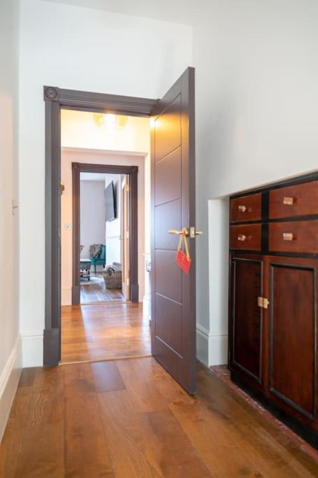 Stylish Beachfront Bolthole With Stunning Sea Views And Luxury Touches Herne Bay Exteriér fotografie